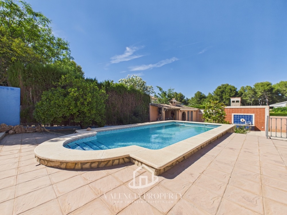 Property 2503 - Image 11